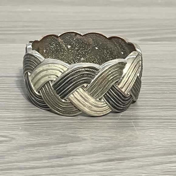 Vintage Hinged Bangle Bracelet w/ White and Gray Braided Woven Design, Boho - Picture 2 of 6